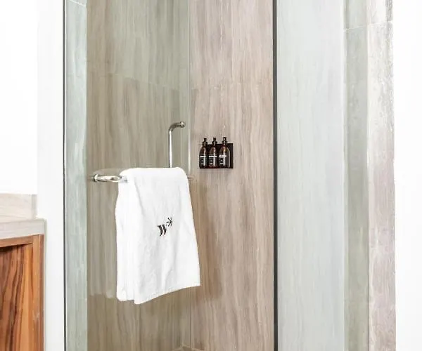 Wynwood House Platon 4*