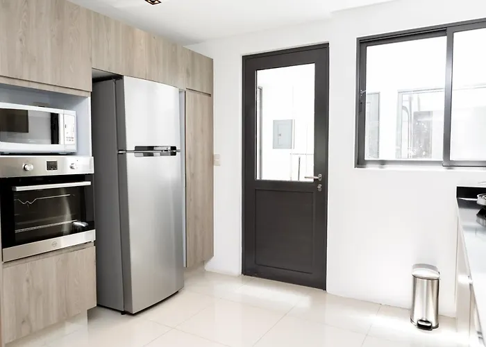 Wynwood House Platon 4*