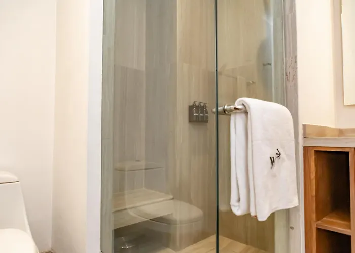 Wynwood House Platon 4*